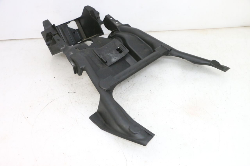 photo de BAC A BATTERIE SUZUKI BURGMAN 650 (2013 - 2020) - Vue d’ensemble