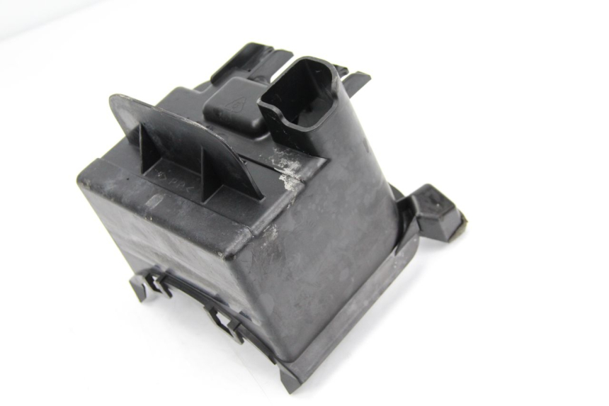 photo de BAC A BATTERIE YAMAHA CYGNUS X INJECTION 125 (2007 - 2013) - Gros plan technique