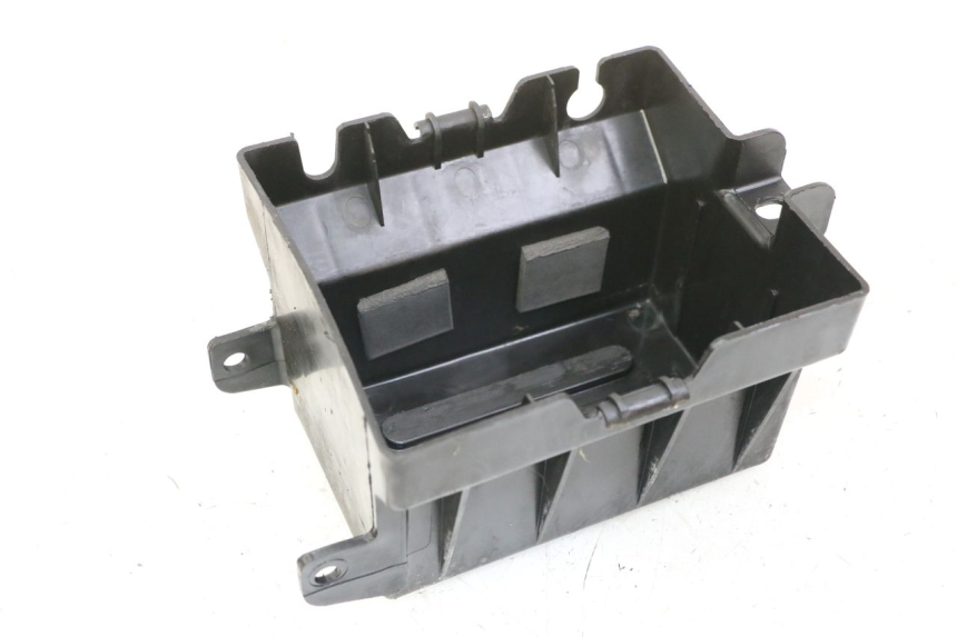 photo de BAC A BATTERIE DAELIM BESBI 125 (2007 - 2008) - Zoom état d’usage