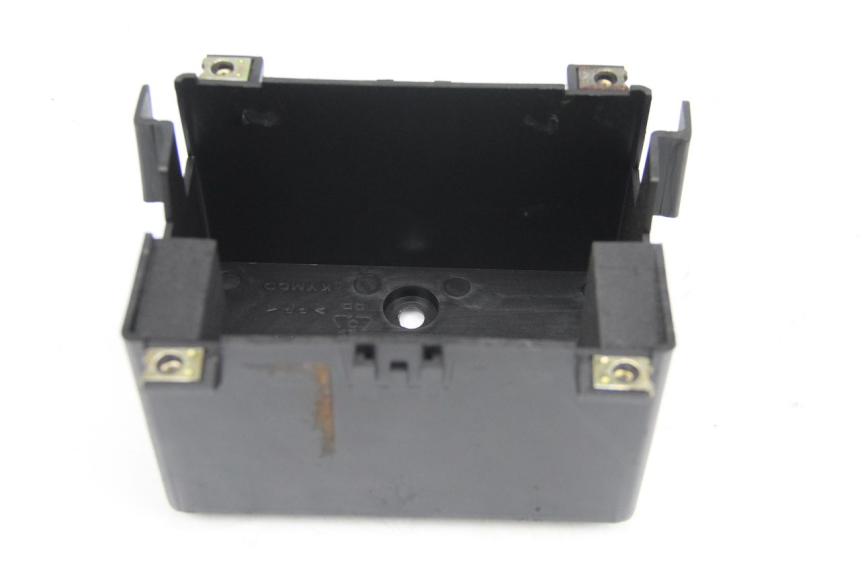 photo de BAC A BATTERIE KYMCO DINK 4T 50 (2007 - 2018) - État de surface