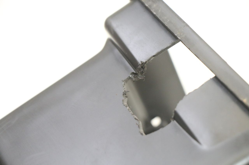 photo de BAC A BATTERIE VENESI FLY RETRO 4T 50 (2020 - 2025) - Gros plan technique