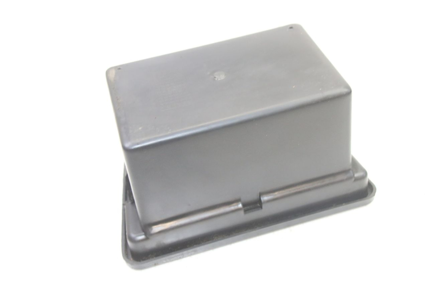 photo de BAC A BATTERIE VENESI FLY RETRO 4T 50 (2020 - 2025) - État de surface