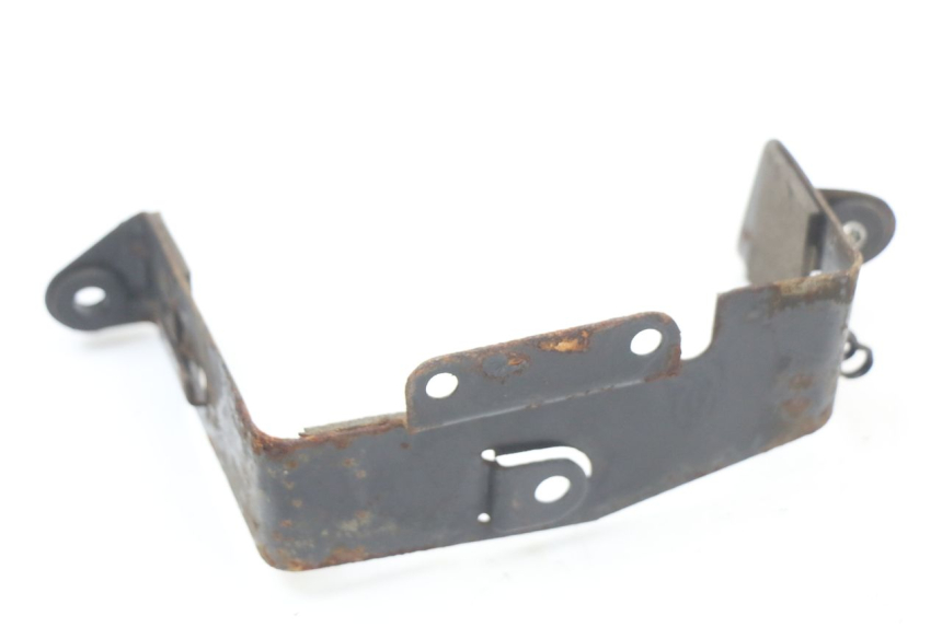 photo de BAC A BATTERIE SUZUKI GN 125 (1997 - 2000) - Zoom état d’usage