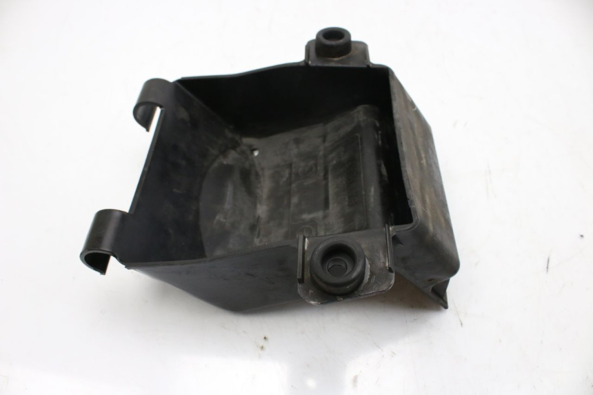 photo de BAC A BATTERIE SUZUKI GSF S BANDIT 600 (2000 - 2004) - Autre angle de vue