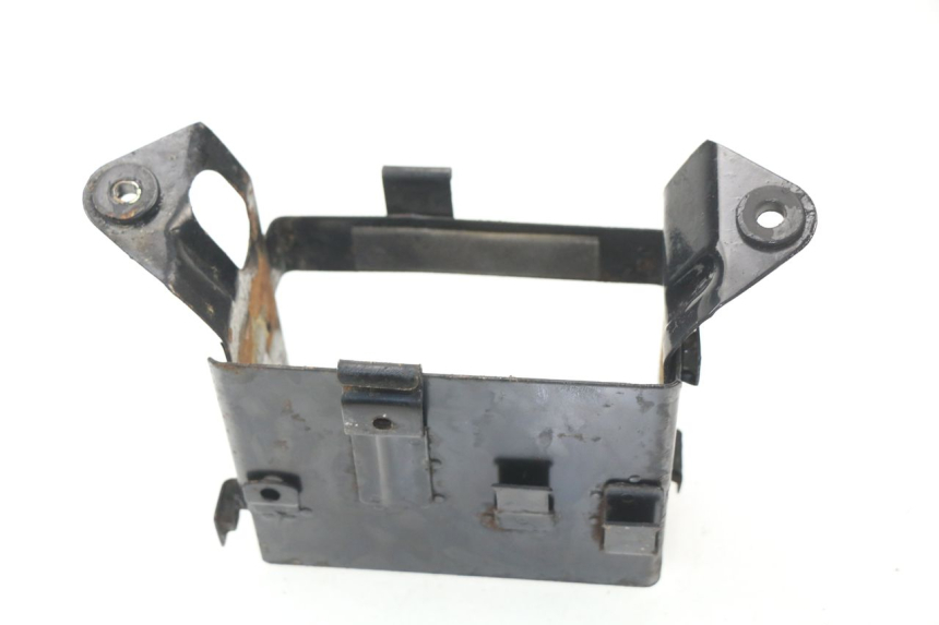 photo de BAC A BATTERIE SUZUKI GSXF GSX F 600 (1988 - 1997) - Autre angle de vue