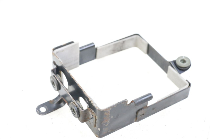 photo de BAC A BATTERIE SUZUKI GZ MARAUDER 125 (1998 - 2004) - Zoom état d’usage