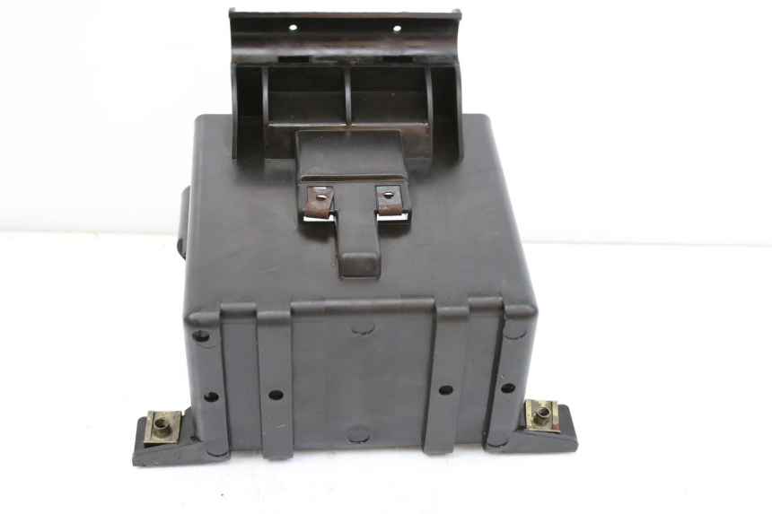 photo de BAC A BATTERIE PIAGGIO HEXAGON 2T 125 (1994 - 1998) - Zoom état d’usage