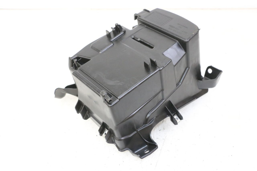 photo de BAC A BATTERIE HONDA FORZA 125 (2021 - 2025) - Zoom état d’usage