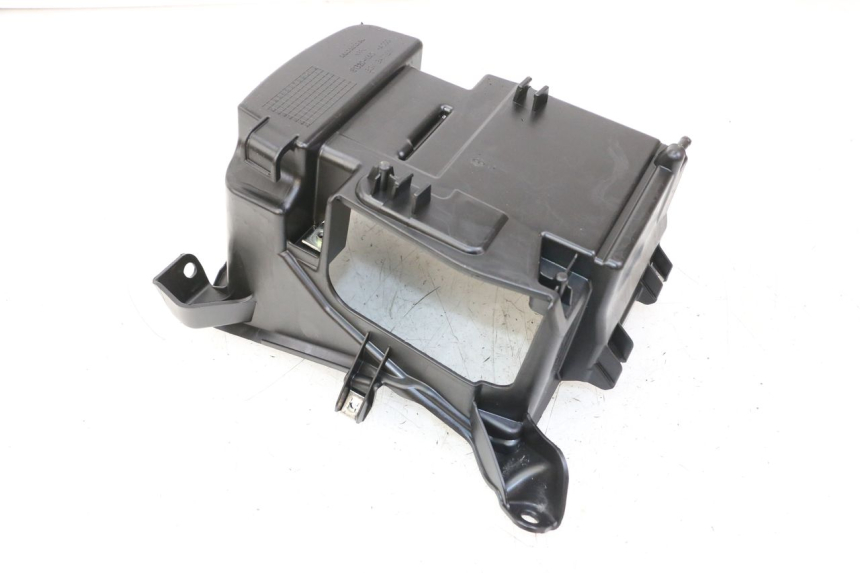 photo de BAC A BATTERIE HONDA FORZA 125 (2021 - 2025) - Autre angle de vue