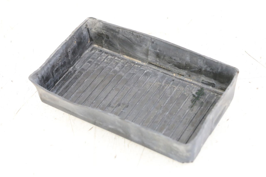 photo de BAC A BATTERIE HUSQVARNA SVARTPILEN 401 (2018 - 2023) - Zoom état d’usage