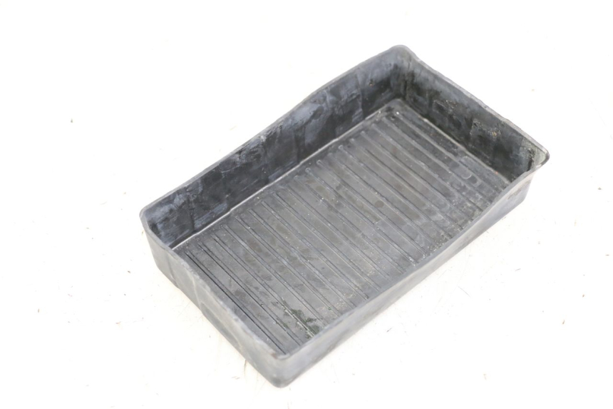 photo de BAC A BATTERIE HUSQVARNA SVARTPILEN 401 (2018 - 2023) - État de surface