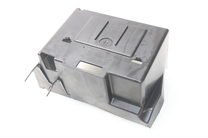 photo de BAC A BATTERIE HONDA INTEGRA NC D 750 (2016 - 2018) - Zoom état d’usage