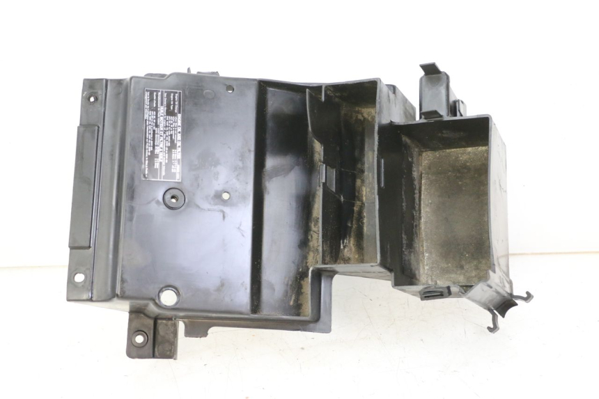 photo de BAC A BATTERIE KAWASAKI ZR7 ZR-7 S 750 (1999 - 2004) - Vue d’ensemble