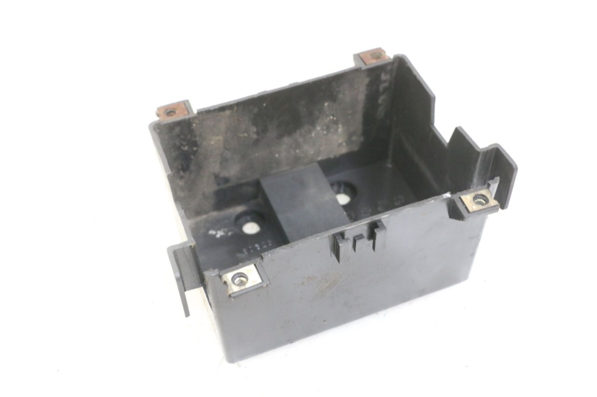 photo de BAC A BATTERIE KYMCO DINK 4T 50 (2007 - 2018) - Zoom état d’usage