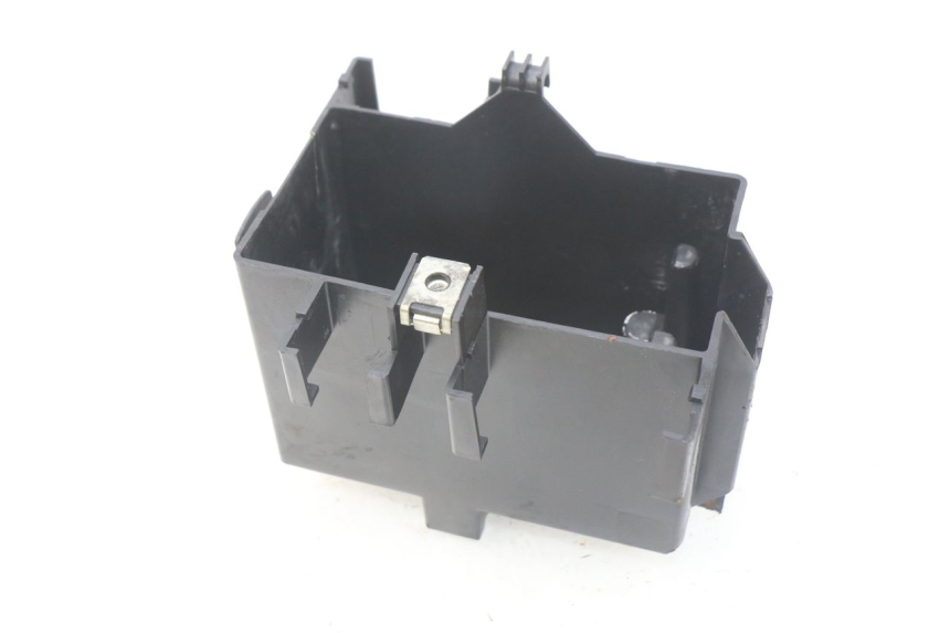 photo de BAC A BATTERIE PEUGEOT LUDIX BLASTER 50 (2006 - 2014) - Autre angle de vue