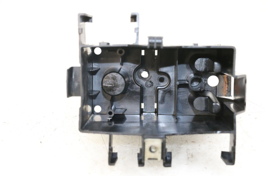 photo de BAC A BATTERIE PEUGEOT LUDIX 50 (2008 - 2017) - Zoom état d’usage