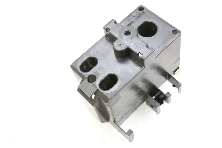 photo de BAC A BATTERIE PEUGEOT LUDIX 50 (2005 - 2007) - Zoom état d’usage