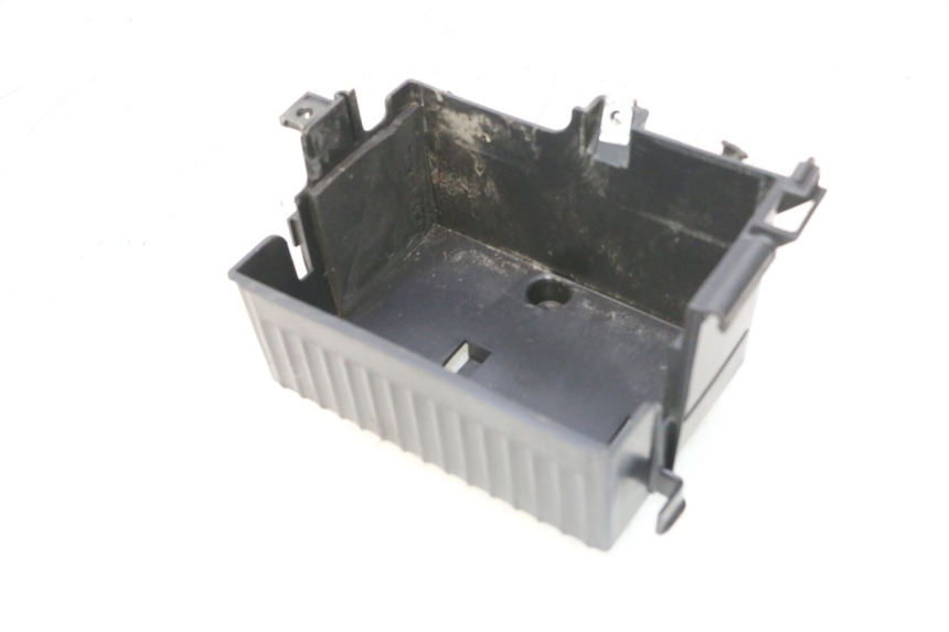 photo de BAC A BATTERIE KYMCO LIKE 4T 50 (2019 - 2025) - Gros plan technique