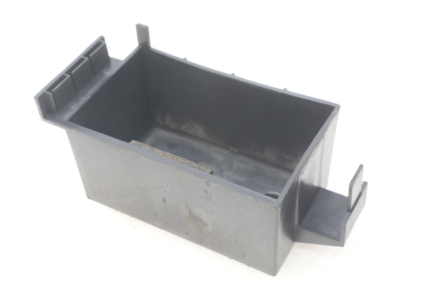 photo de BAC A BATTERIE KYMCO PEOPLE 250 (2004 - 2008) - Vue principale