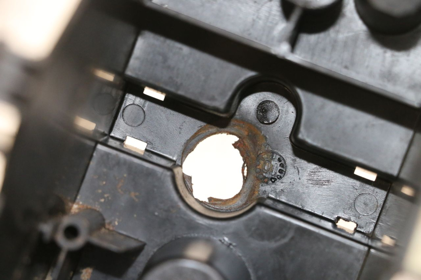 photo de BAC A BATTERIE PEUGEOT LUDIX 50 (2005 - 2007) - Détail de la pièce