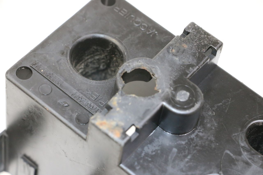 photo de BAC A BATTERIE PEUGEOT LUDIX 50 (2005 - 2007) - Zoom état d’usage