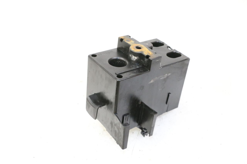 photo de BAC A BATTERIE PEUGEOT LUDIX 50 (2008 - 2017) - Zoom état d’usage