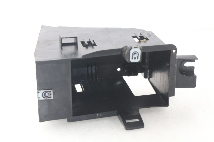 photo de BAC A BATTERIE PEUGEOT SATELIS 125 (2006 - 2009) - Autre angle de vue