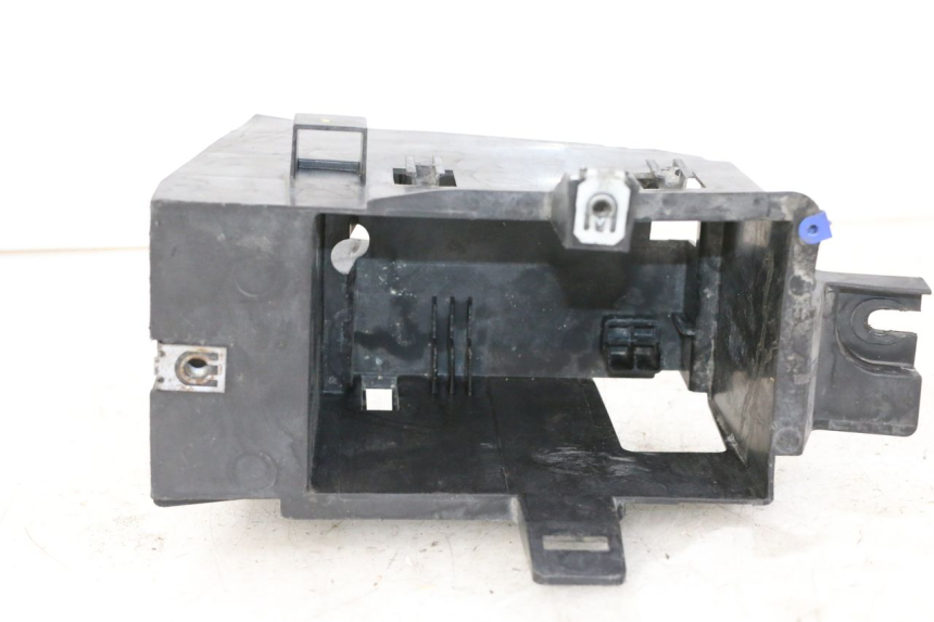 photo de BAC A BATTERIE PEUGEOT SATELIS 250 (2006 - 2012) - Zoom état d’usage