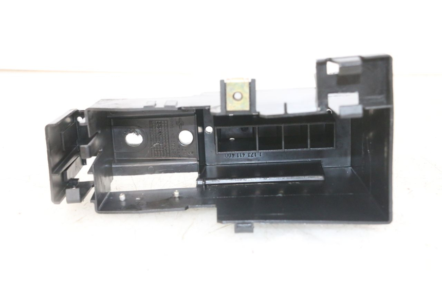 photo de BAC A BATTERIE PEUGEOT SPEEDFIGHT 2 LC 50 (2000 - 2009) - Autre angle de vue