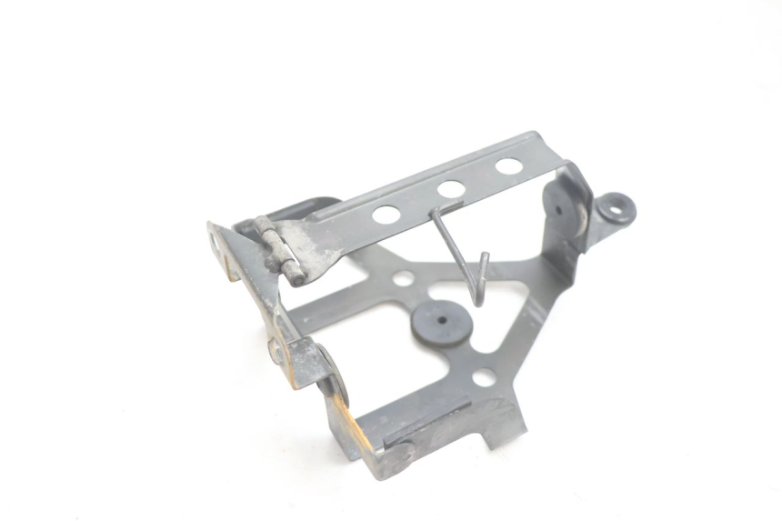 photo de BAC A BATTERIE HONDA ST PAN EUROPEAN 1100 (1990 - 2002) - Gros plan technique
