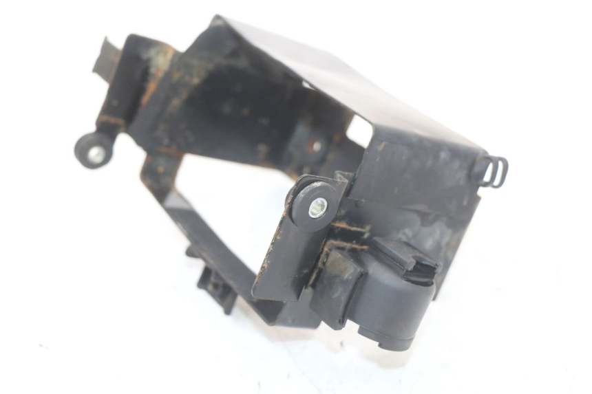 photo de BAC A BATTERIE SUZUKI GS F 500 (2004 - 2007) - Zoom état d’usage