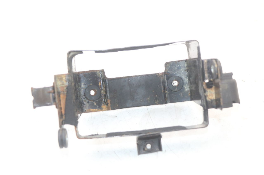 photo de BAC A BATTERIE SUZUKI GS F 500 (2004 - 2007) - État de surface