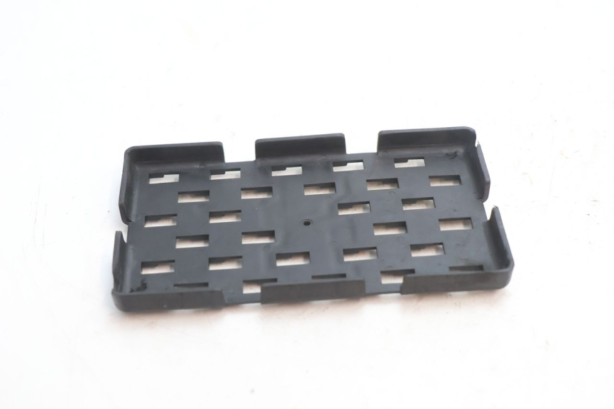 photo de BAC A BATTERIE SUZUKI SV S 650 (2003 - 2009) - Détail de la pièce
