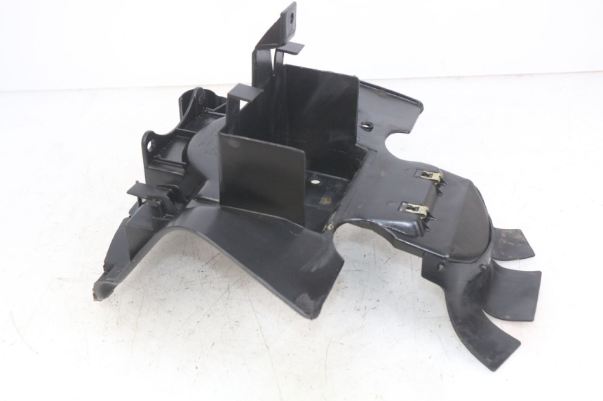 photo de BAC A BATTERIE PEUGEOT SV 125 (1991 - 1994) - Zoom état d’usage