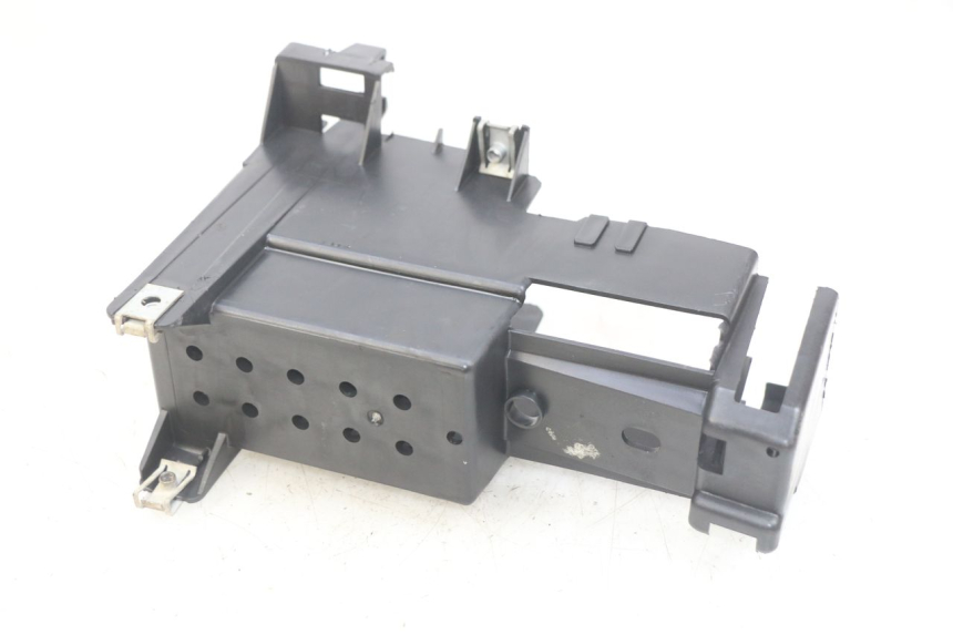 photo de BAC A BATTERIE PEUGEOT TKR TREKKER FURIOUS 50 (2005 - 2014) - Autre angle de vue