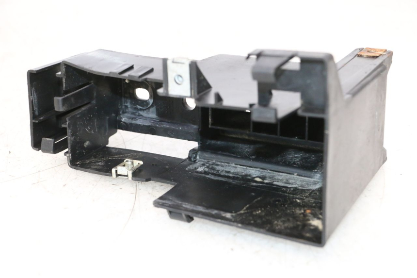 photo de BAC A BATTERIE PEUGEOT TKR TREKKER FURIOUS 50 (2005 - 2014) - Autre angle de vue