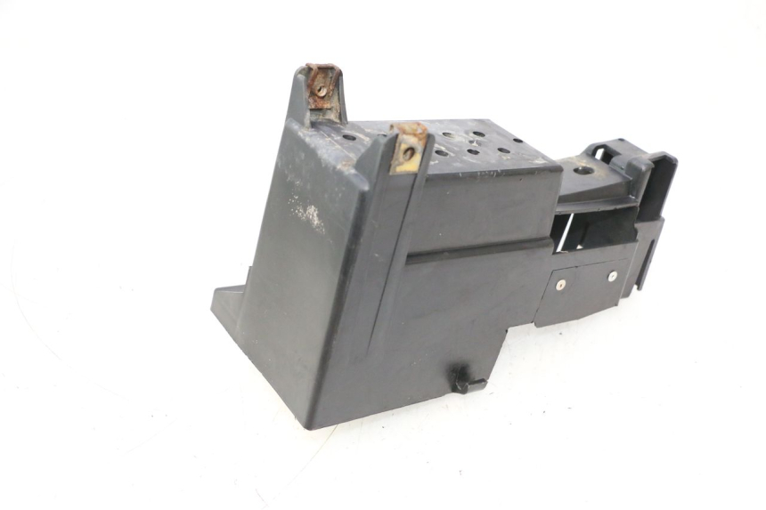 photo de BAC A BATTERIE PEUGEOT TREKKER 50 (1995 - 2004) - Détail de la pièce