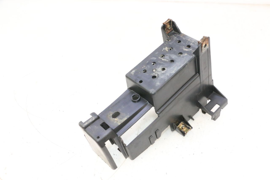 photo de BAC A BATTERIE PEUGEOT TREKKER 50 (1995 - 2004) - Zoom état d’usage