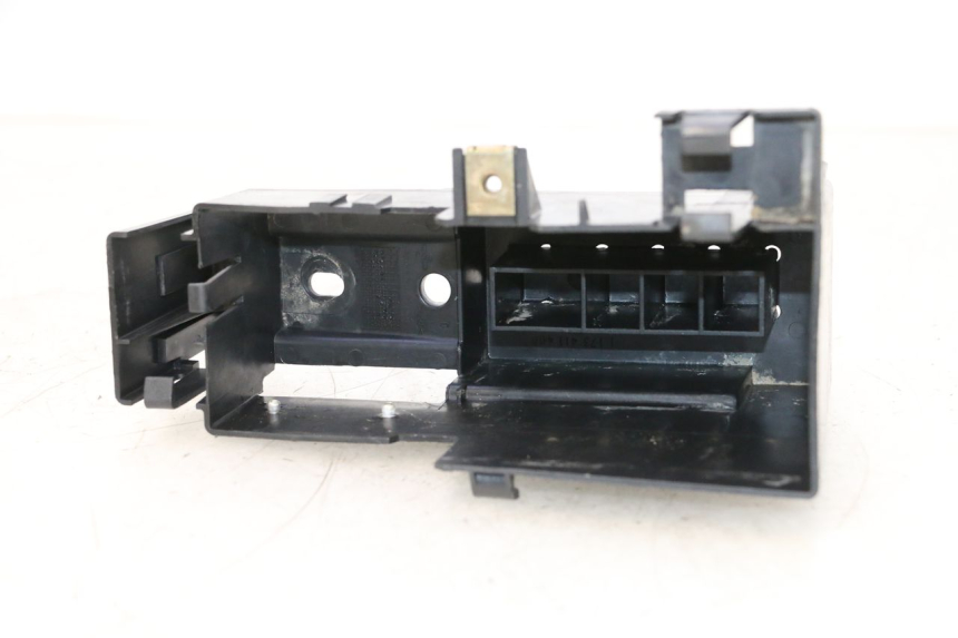 photo de BAC A BATTERIE PEUGEOT TREKKER 50 (1995 - 2004) - Autre angle de vue