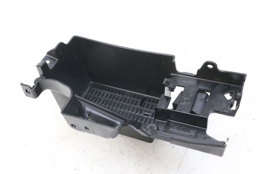photo de BAC A BATTERIE KAWASAKI VERSYS ABS 650 (2015 - 2018) - Vue d’ensemble