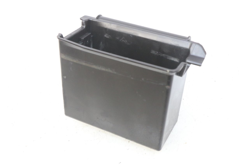 photo de BAC A BATTERIE PIAGGIO VESPA PRIMAVERA 2T 50 (2013 - 2018) - Autre angle de vue