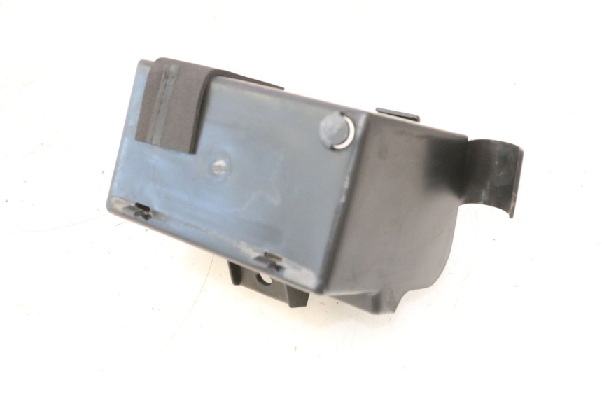 photo de BAC A BATTERIE DAELIM VJ ROADWIN 125 (2004 - 2007) - Zoom état d’usage