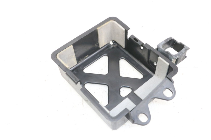 photo de BAC A BATTERIE SUZUKI VL INTRUDER 125 (2004 - 2007) - Zoom état d’usage