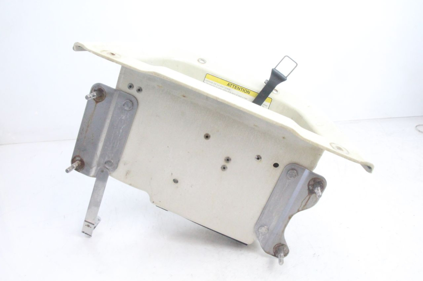 photo de BAC A BATTERIE YAMAHA WAVE RUNNER GP R 1200 (2000 - 2003) - Autre angle de vue