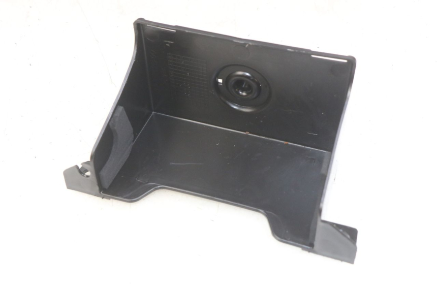 photo de BAC A BATTERIE YAMAHA X-MAX XMAX 125 (2010 - 2013) - Zoom état d’usage