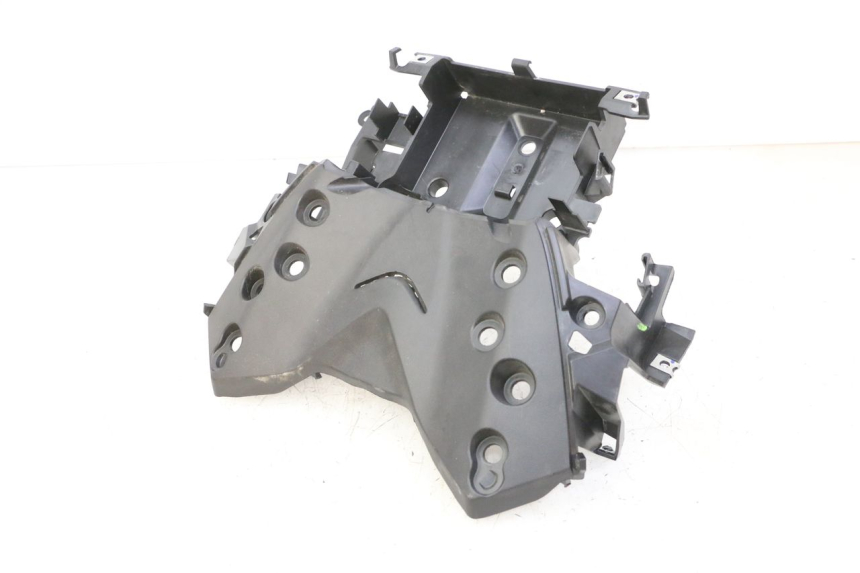 photo de BAC A BATTERIE YAMAHA XMAX X-MAX 125 (2021 - 2025) - Points de fixation