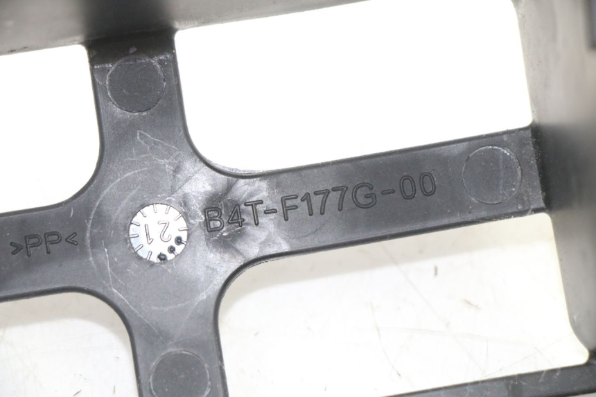 photo de BAC A BATTERIE YAMAHA TRACER 7 700 (2020 - 2024) - Gros plan technique