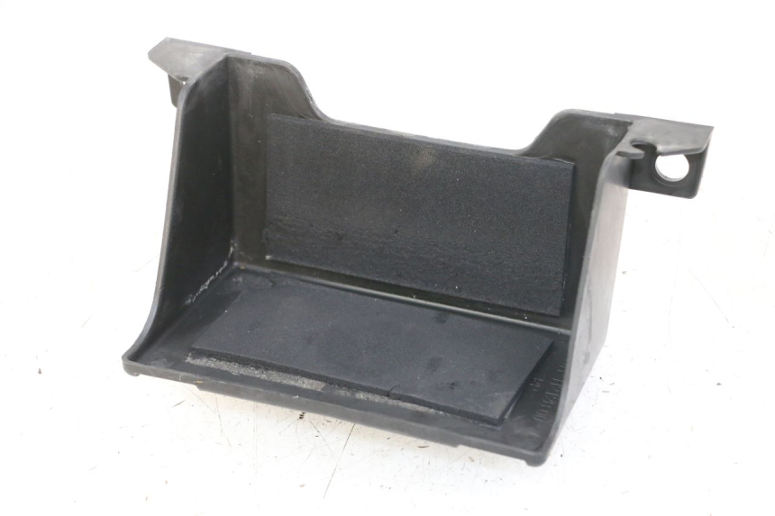 photo de BAC A BATTERIE YAMAHA X-MAX XMAX ABS 250 (2010 - 2014) - Autre angle de vue