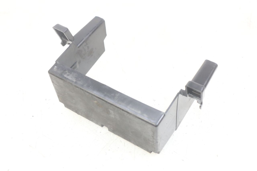 photo de BAC A BATTERIE YAMAHA YP MAJESTY 400 (2004 - 2008) - Détail de la pièce