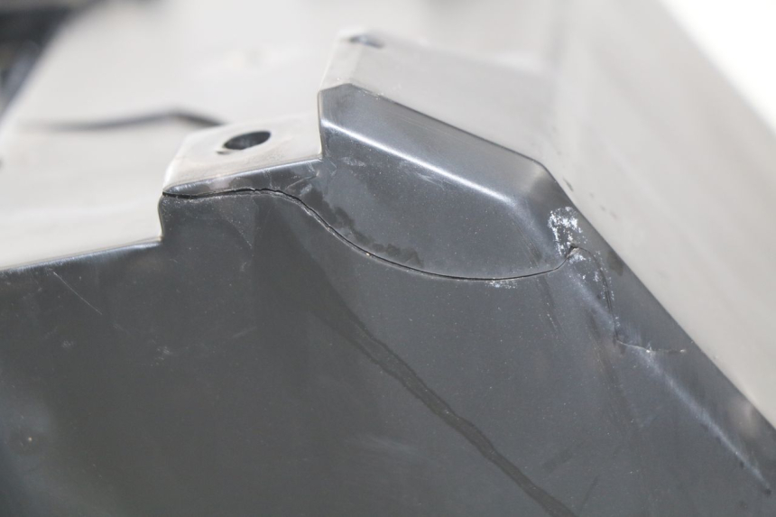 photo de BAC A BATTERIE KAWASAKI Z Z900 900 (2017 - 2019) - Gros plan technique